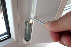 регулировка окна если не открывается