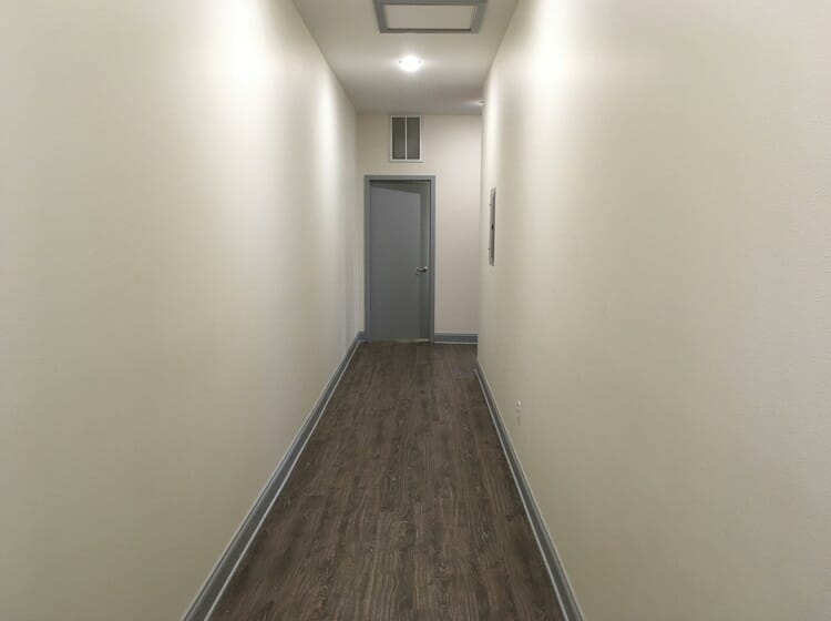 online studio apartment design hallway before