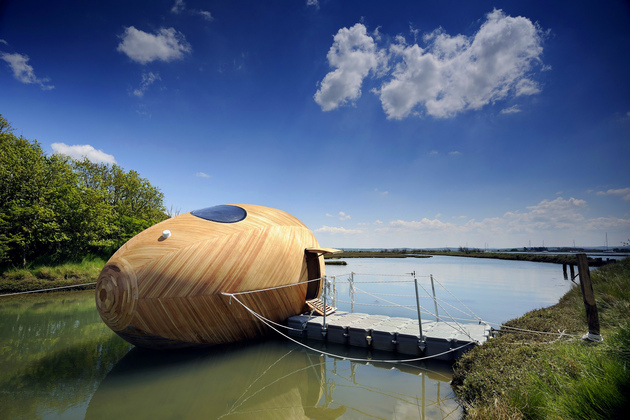 floating architecture exbury egg home thumb 630xauto 57741 Floating House Architecture: 12 Wow Designs on the Water